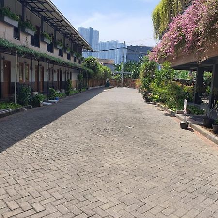 Taman Paradise Homestay Pradahkalikendal Dış mekan fotoğraf