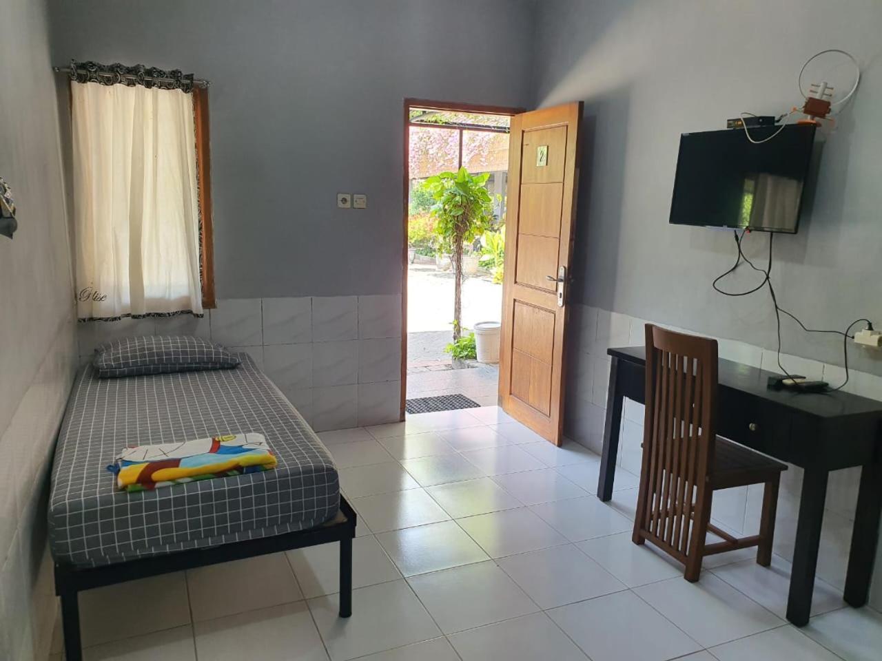 Taman Paradise Homestay Pradahkalikendal Dış mekan fotoğraf