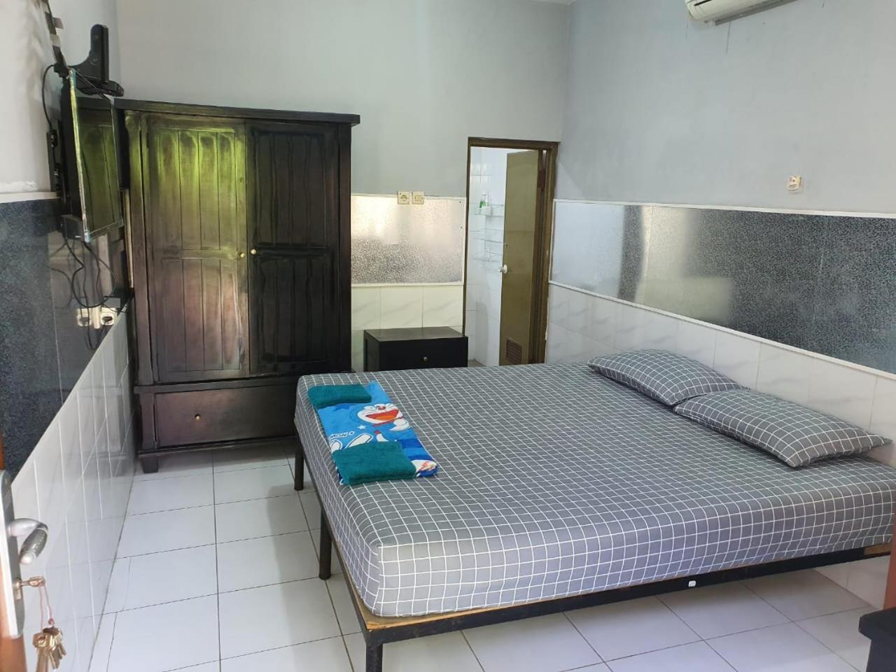 Taman Paradise Homestay Pradahkalikendal Dış mekan fotoğraf